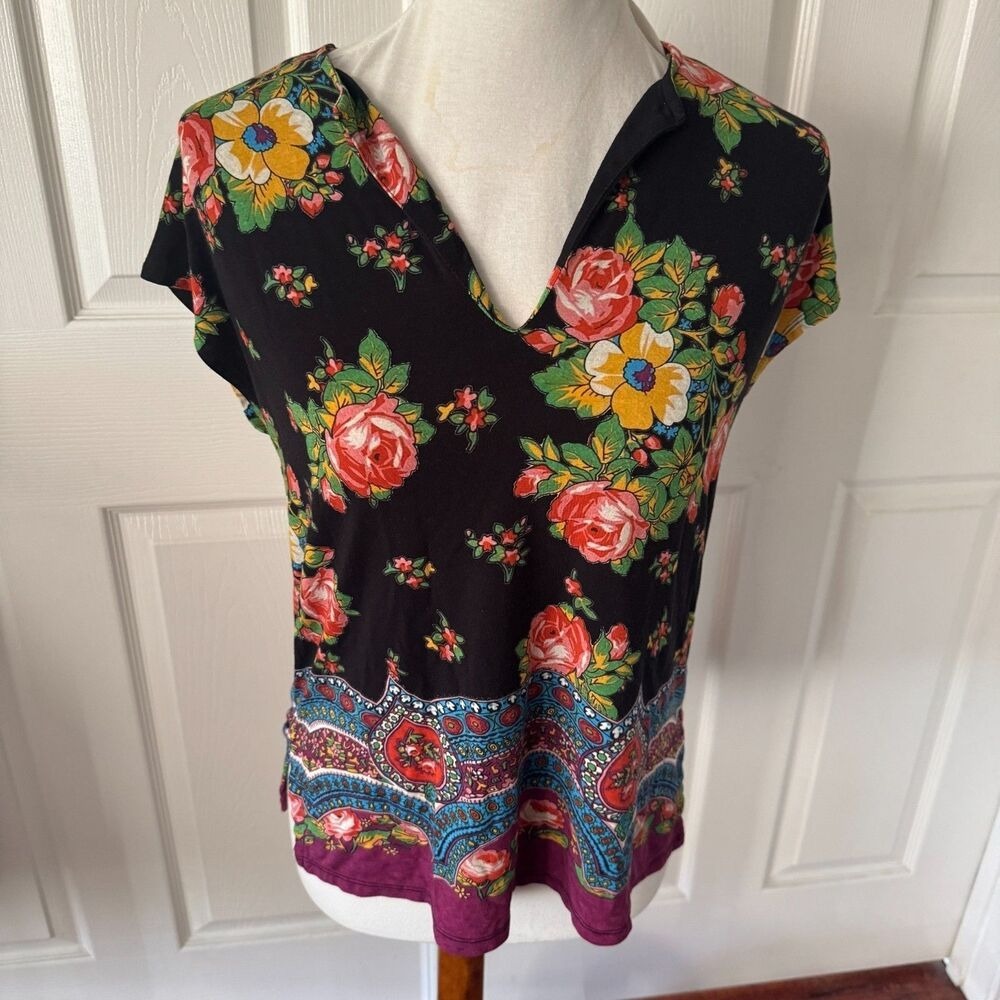 Johnny Was XS Black Floral Border Notch V-Neck Boho Rayon Spandex Paisley Rose